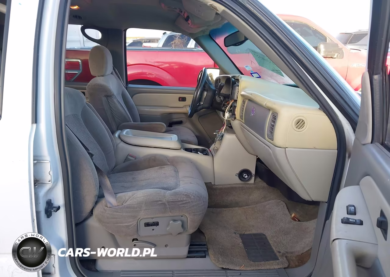 2000 Chevrolet Suburban 1500 Ls VIN:3GNEC16T5YG178392 - 5
