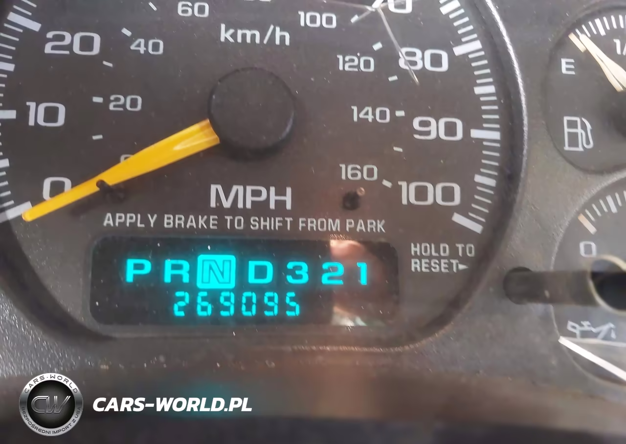 2000 Chevrolet Suburban 1500 Ls VIN:3GNEC16T5YG178392 - 7