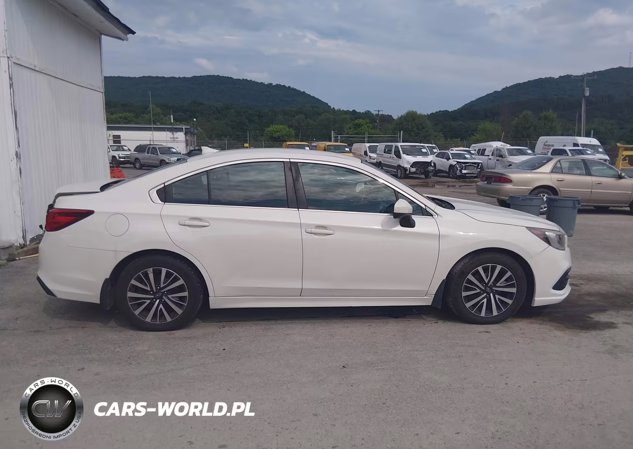 2018 Subaru Legacy 2.5I Premium VIN:4S3BNAC69J3002099 - 13