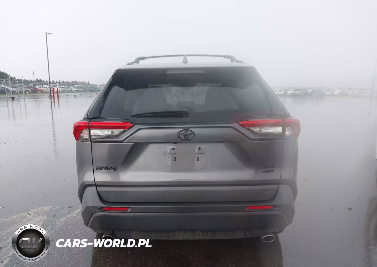 2021 Toyota Rav4 Xle VIN:2T3P1RFV2MC167627 - 17