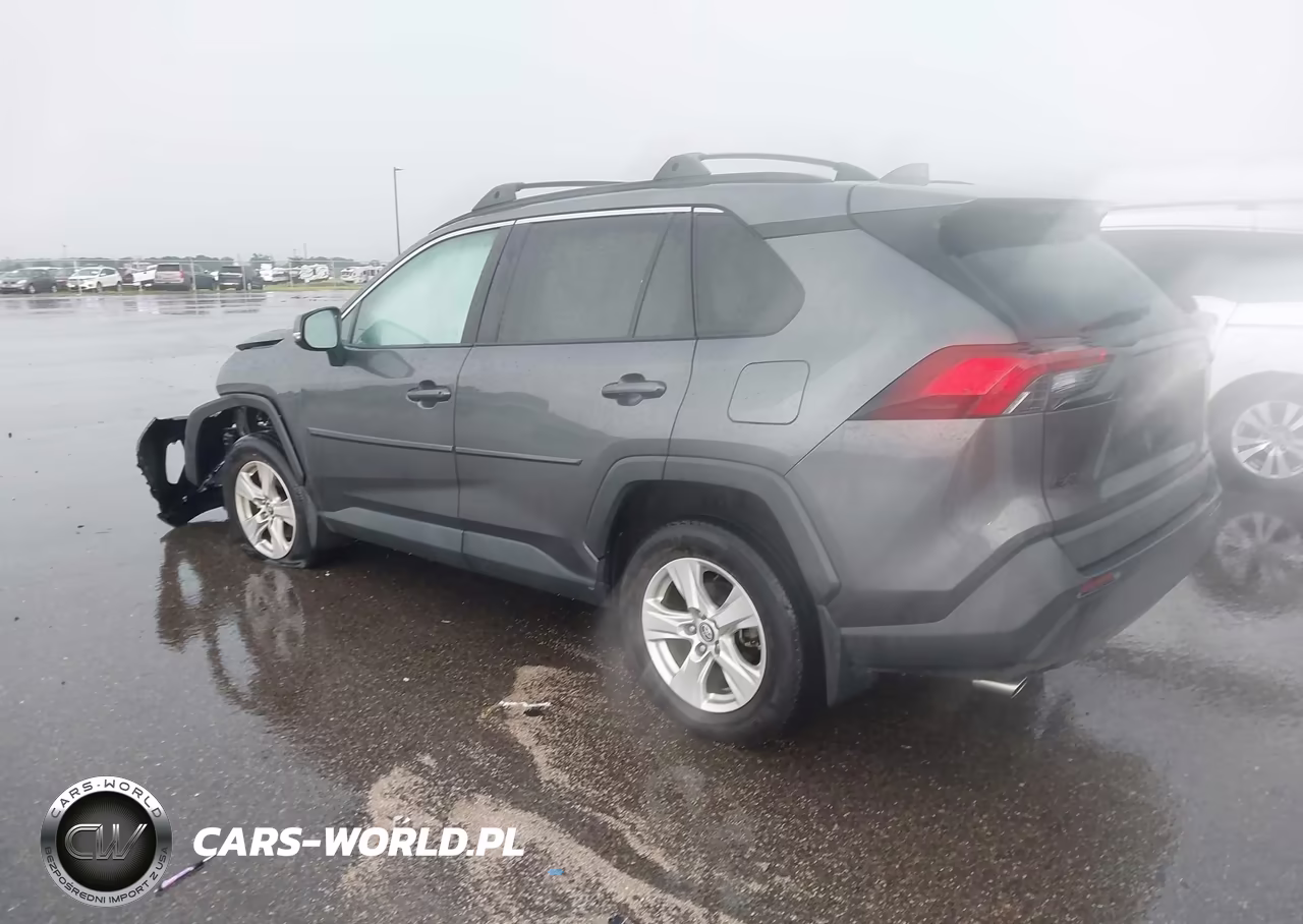 2021 Toyota Rav4 Xle VIN:2T3P1RFV2MC167627 - 3