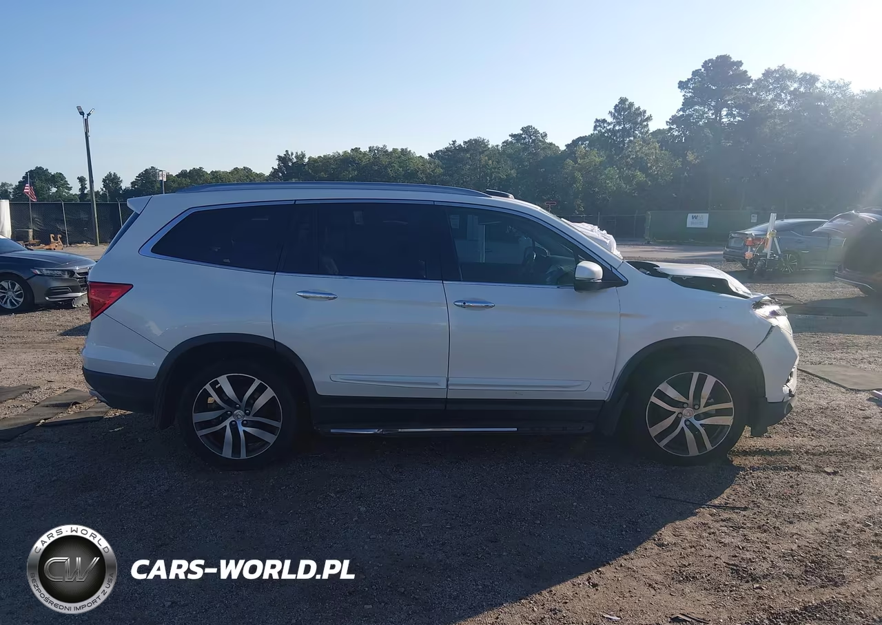 2016 Honda Pilot Elite VIN:5FNYF6H01GB106610 - 13