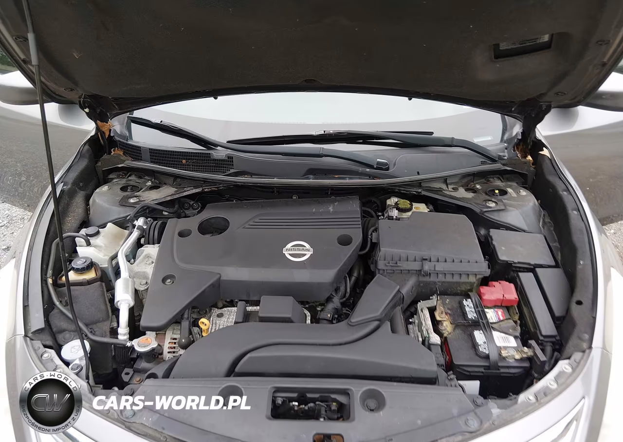 2015 Nissan Altima 2.5 S VIN:1N4AL3AP4FN401996 - 10