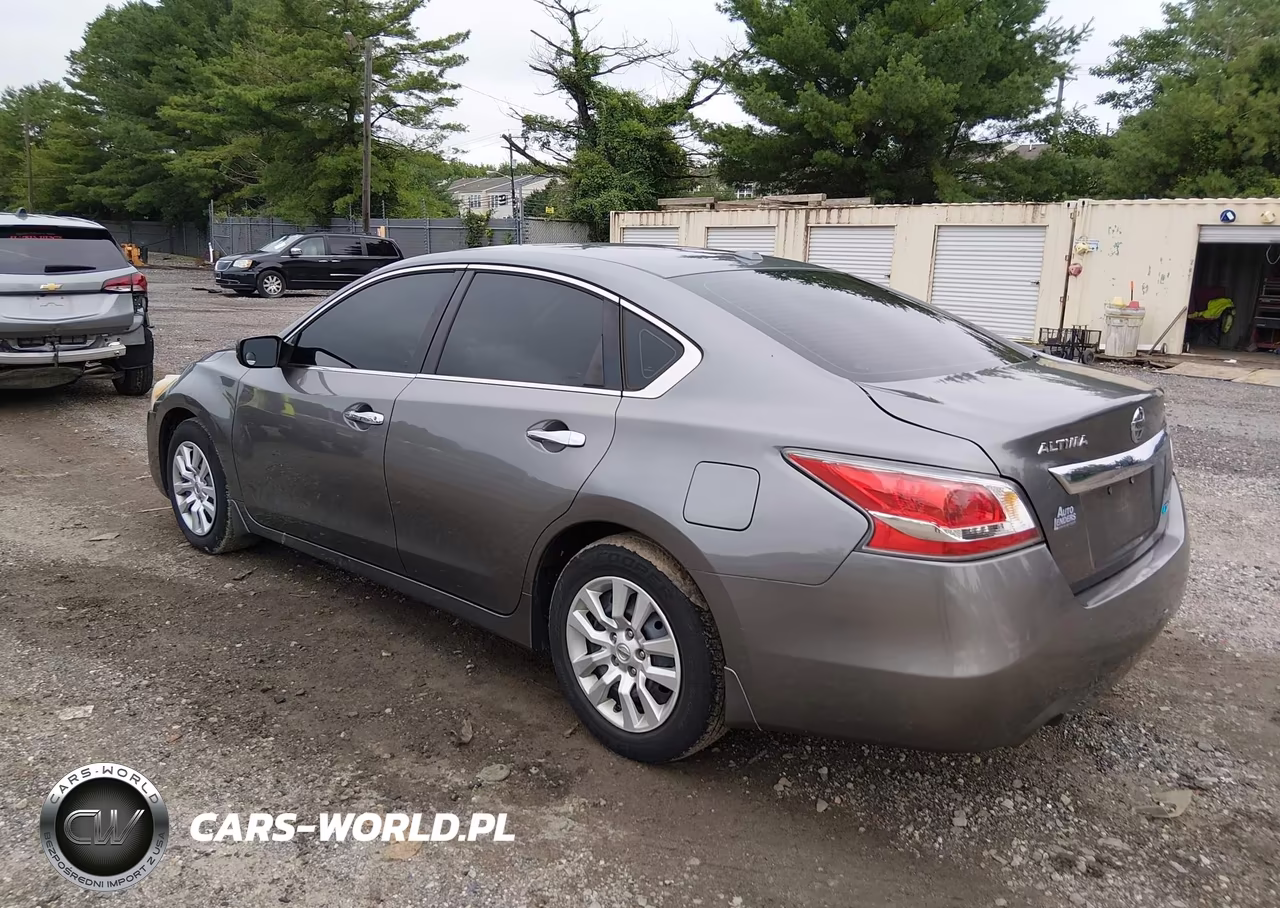 2015 Nissan Altima 2.5 S VIN:1N4AL3AP4FN401996 - 3