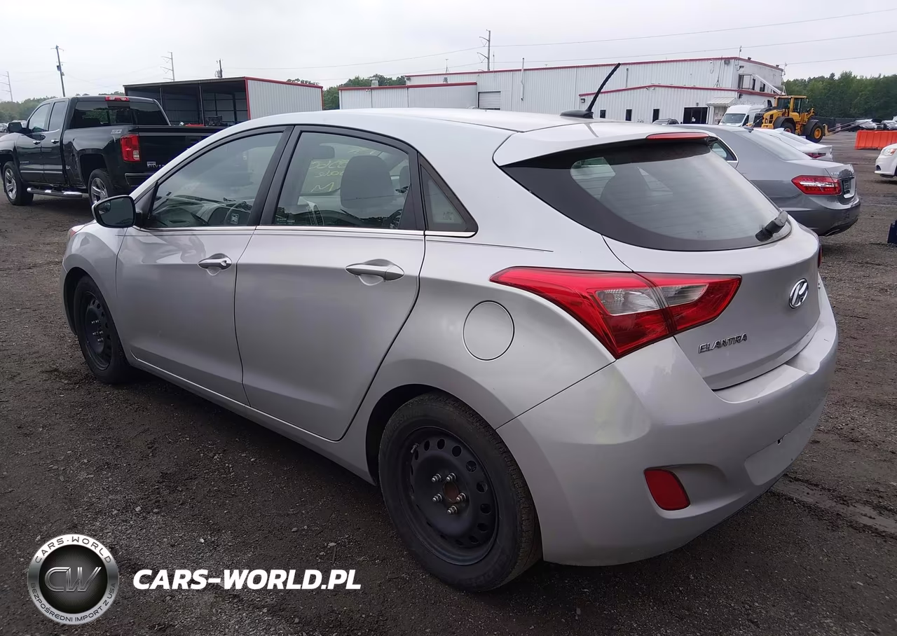 2017 Hyundai Elantra Gt VIN:KMHD35LHXHU384392 - 3