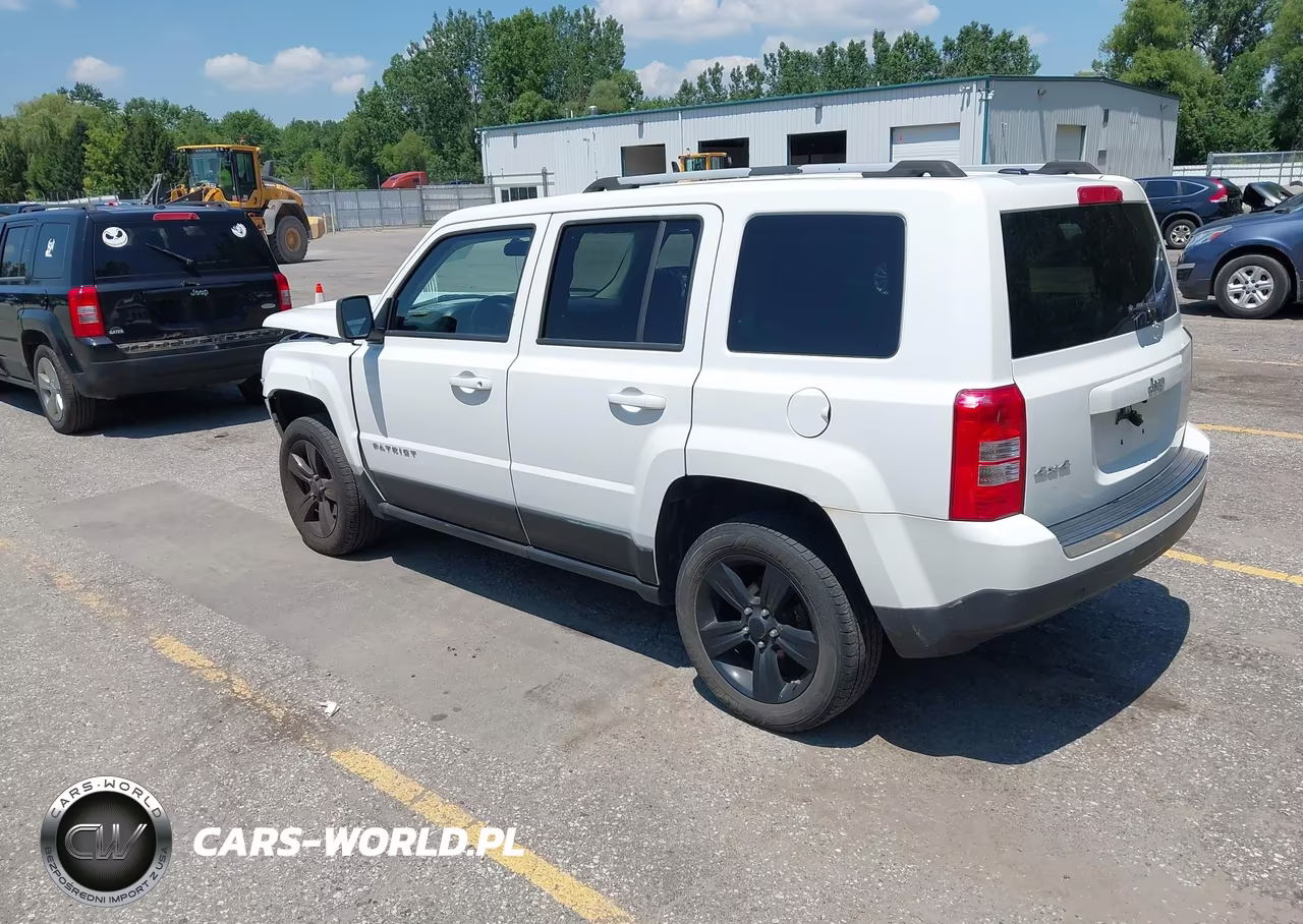 2012 Jeep Patriot Latitude VIN:1C4NJRFB6CD689765 - 3
