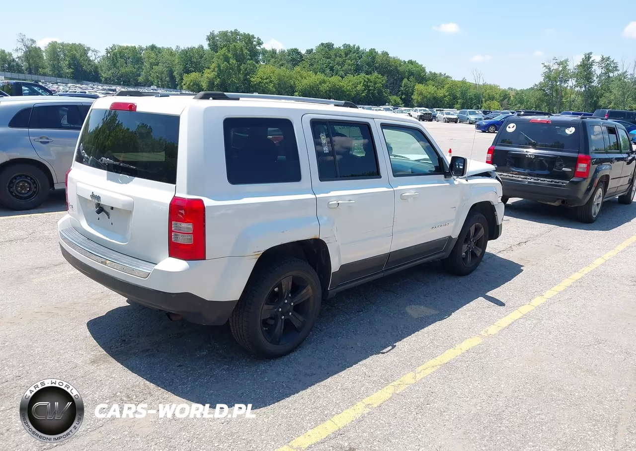 2012 Jeep Patriot Latitude VIN:1C4NJRFB6CD689765 - 4