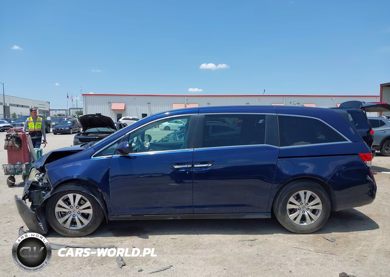 2016 Honda Odyssey Se VIN:5FNRL5H36GB054618 - 14