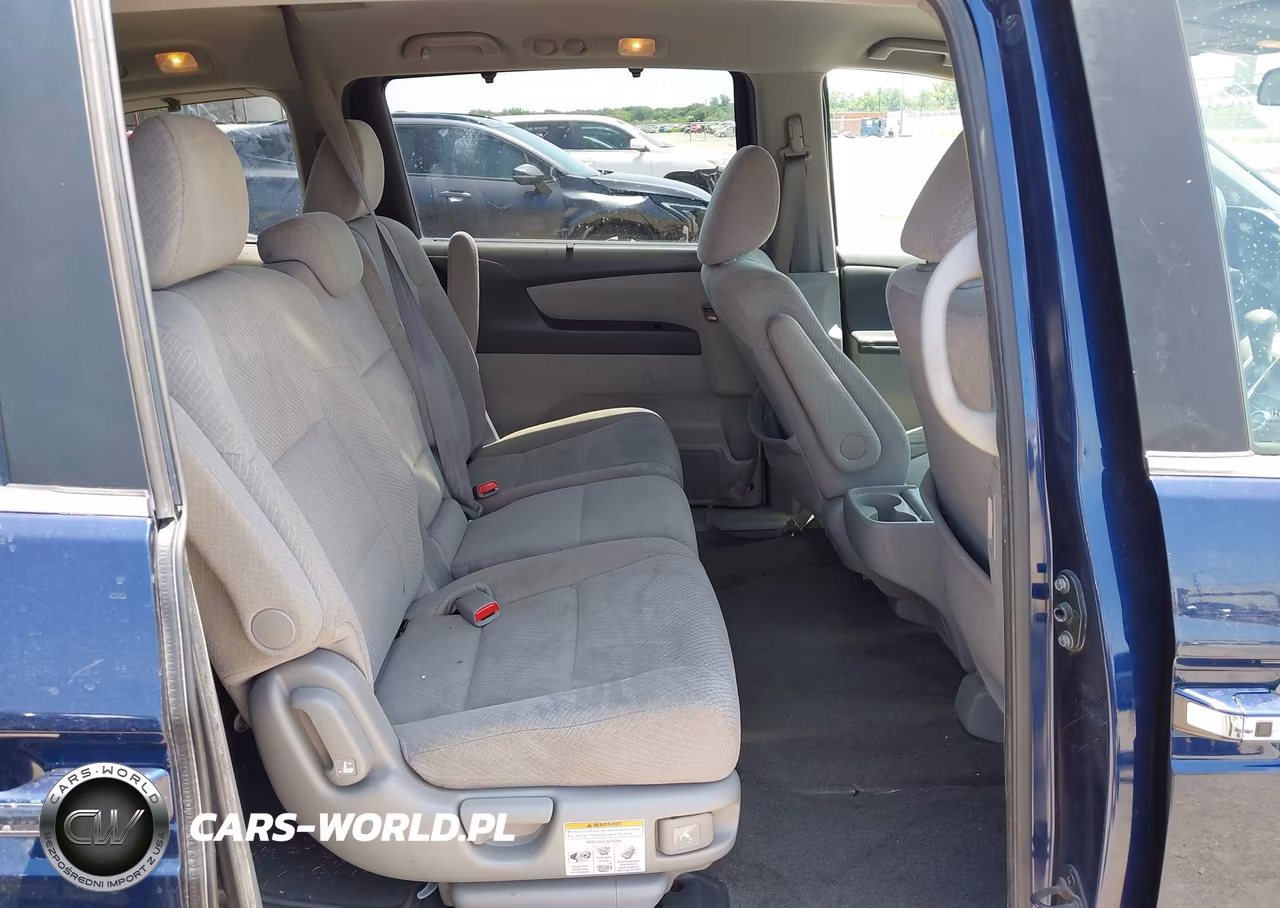 2016 Honda Odyssey Se VIN:5FNRL5H36GB054618 - 8