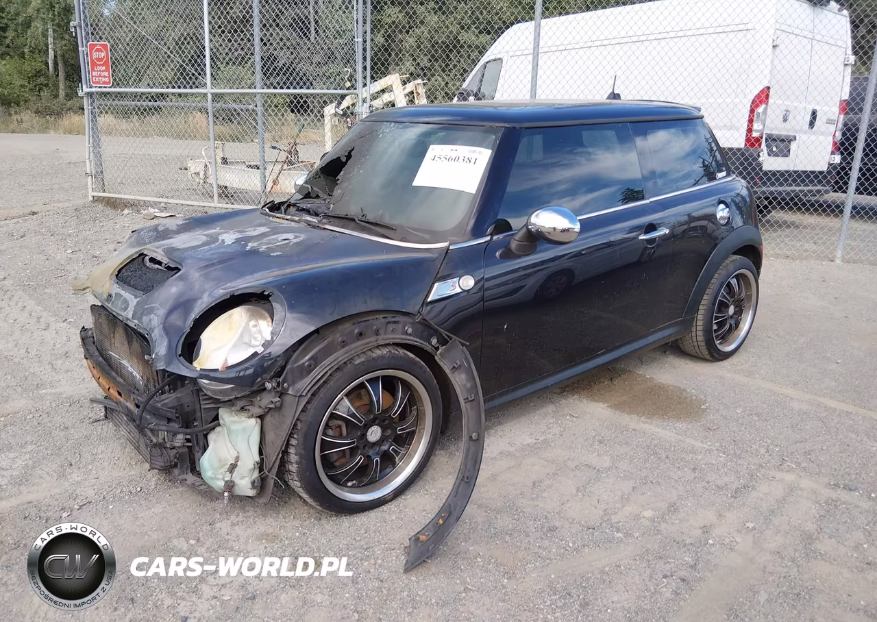 2009 Mini Cooper S VIN:WMWMF73509TT95015 - 2