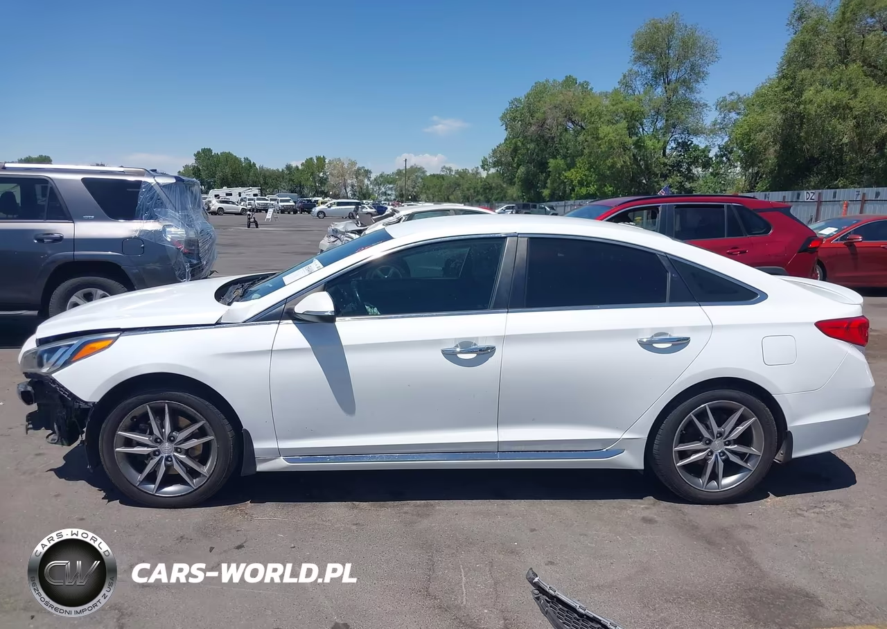 2015 Hyundai Sonata Sport 2.0T VIN:5NPE34ABXFH158748 - 15