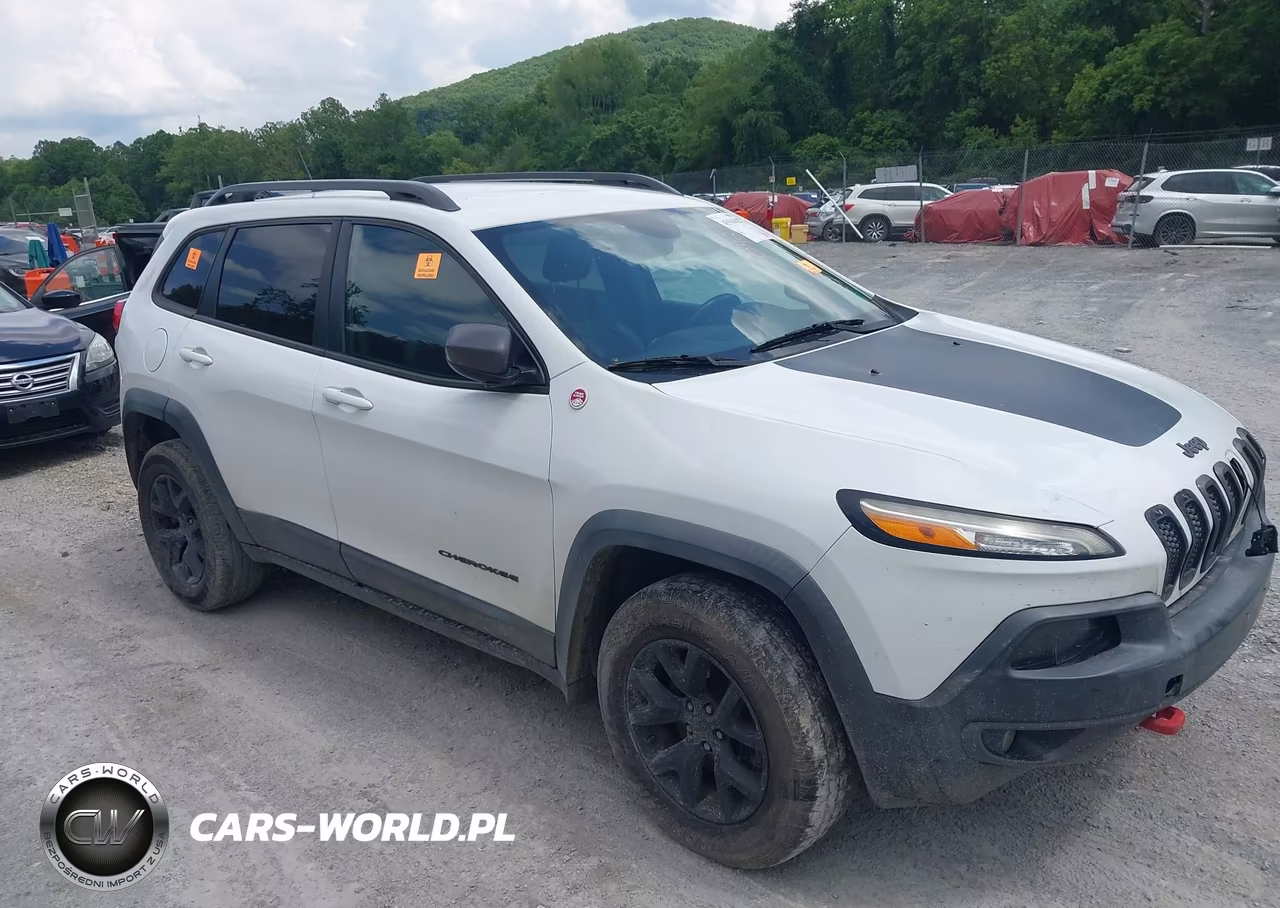 2015 Jeep Cherokee Trailhawk – zdjęcie 1 z 16