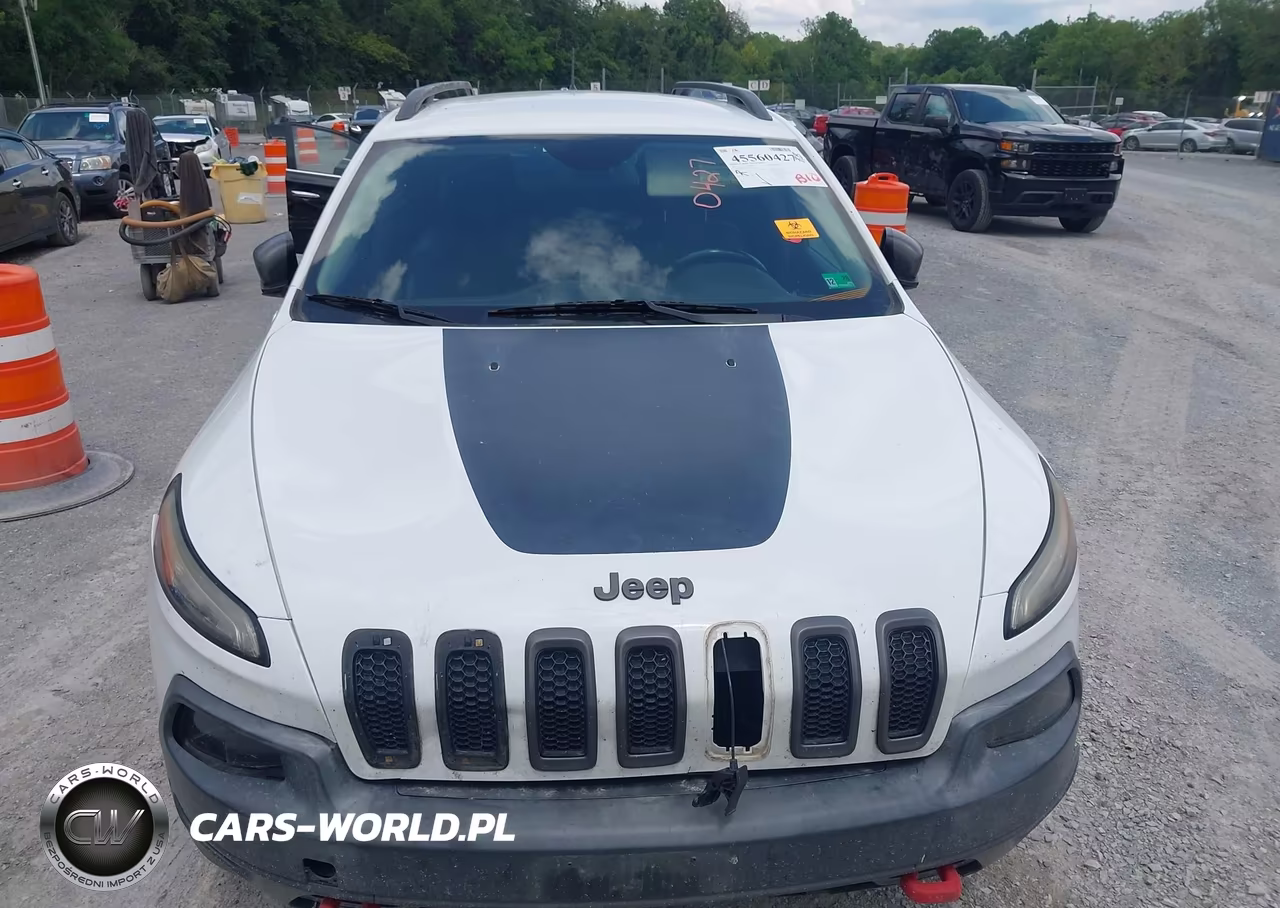 2015 Jeep Cherokee Trailhawk VIN:1C4PJMBS6FW778522 - 12