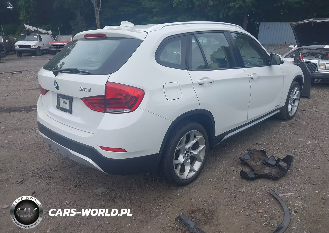 2015 BMW X1 xDrive28I VIN:WBAVL1C57FVY34043 - 4