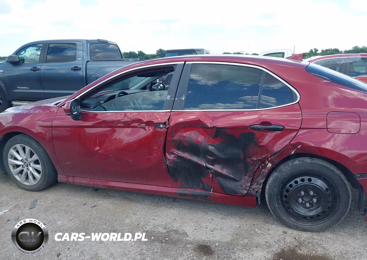 2019 Toyota Camry Le VIN:4T1B11HK8KU713589 - 14