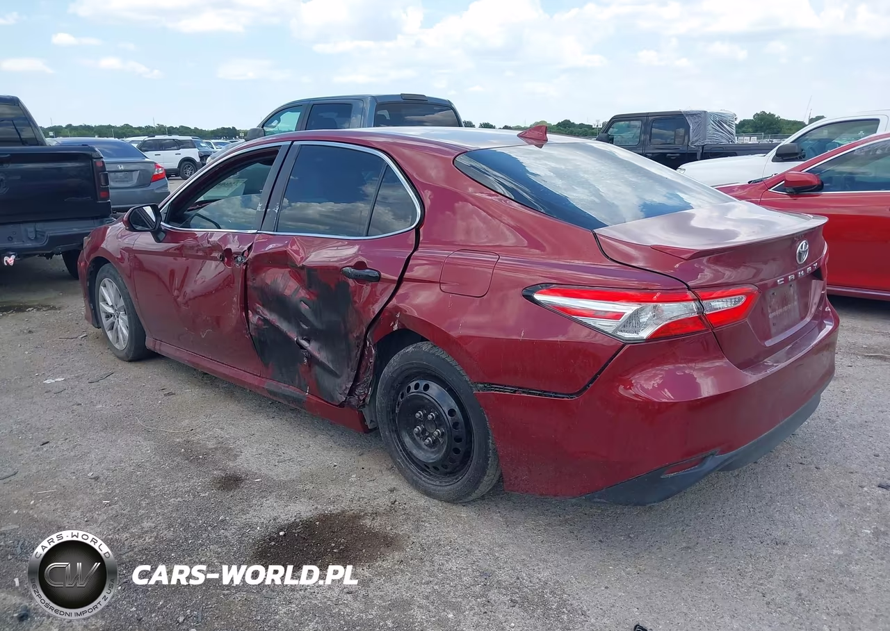 2019 Toyota Camry Le VIN:4T1B11HK8KU713589 - 3