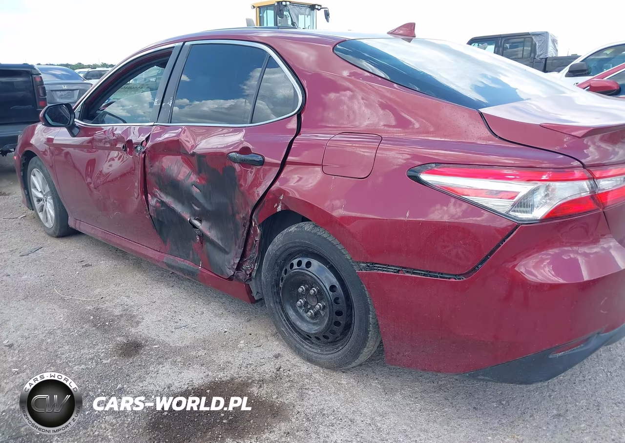 2019 Toyota Camry Le VIN:4T1B11HK8KU713589 - 6