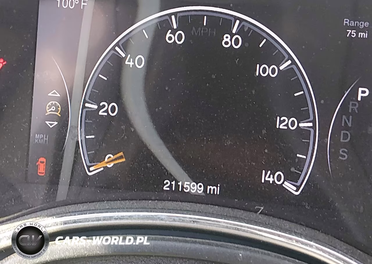 2014 Jeep Grand Cherokee Laredo VIN:1C4RJEAGXEC282246 - 15