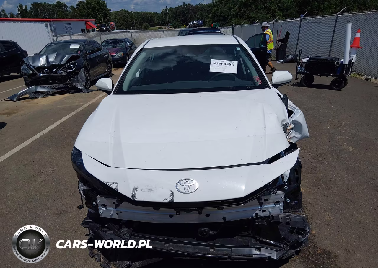 2026 Toyota Camry Le VIN:4T1DAACK7TU292398 - 13