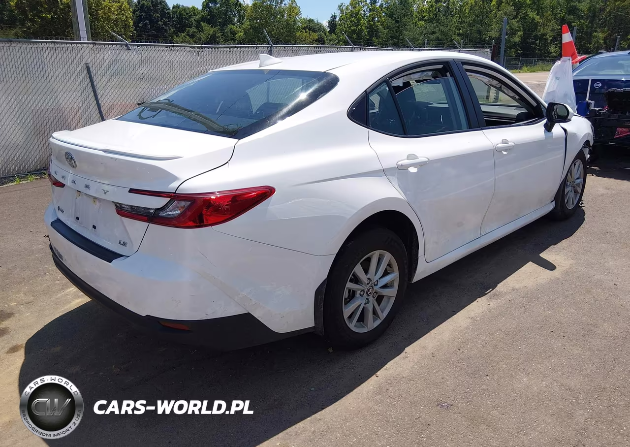 2026 Toyota Camry Le VIN:4T1DAACK7TU292398 - 4