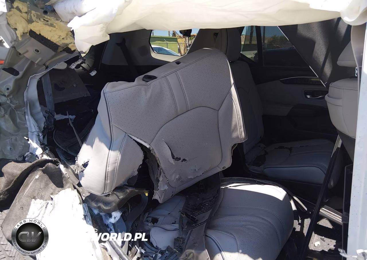 2025 Honda Pilot Elite VIN:5FNYG1H86SB015752 - 8