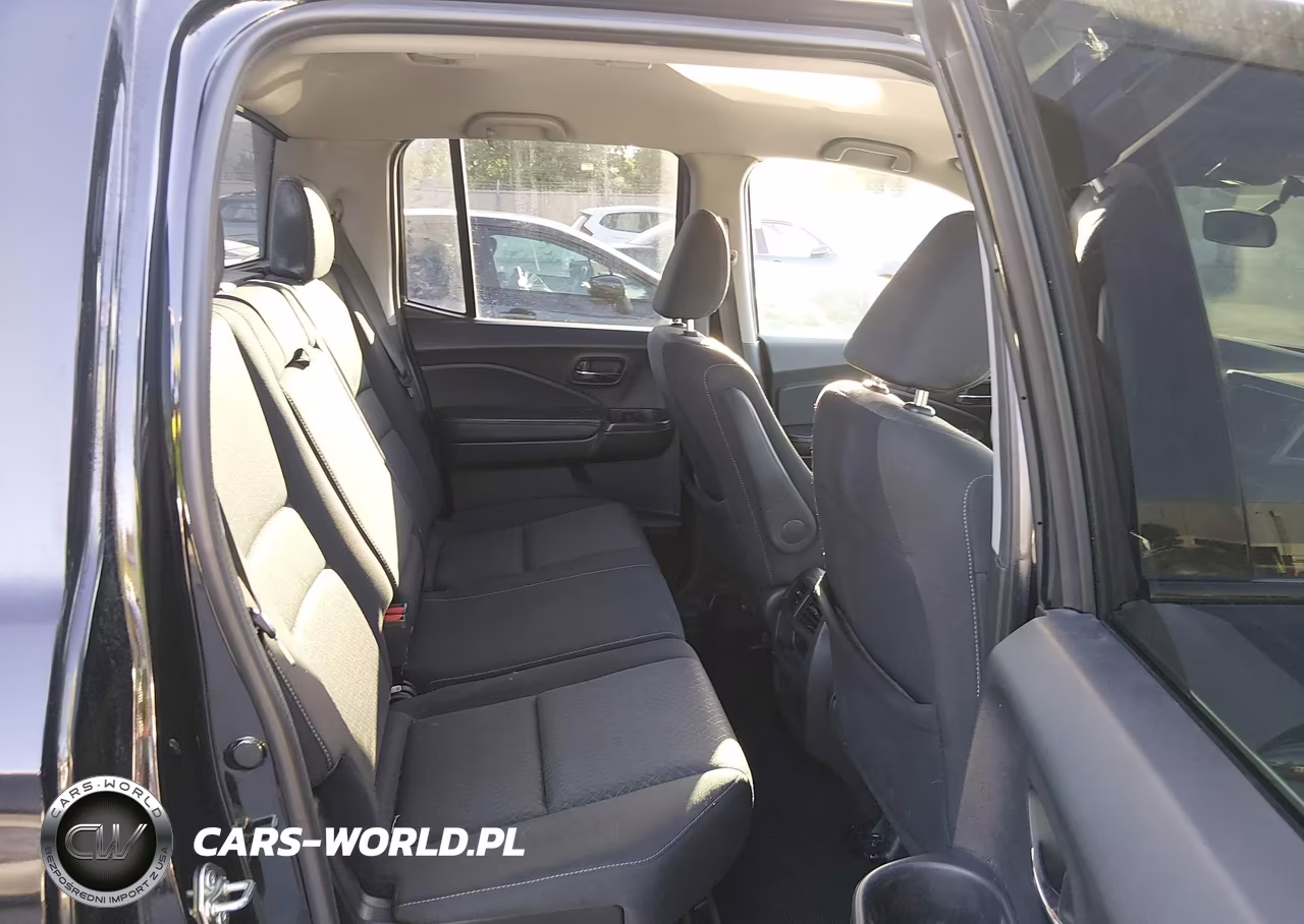 2017 Honda Ridgeline Sport VIN:5FPYK3F11HB007641 - 8