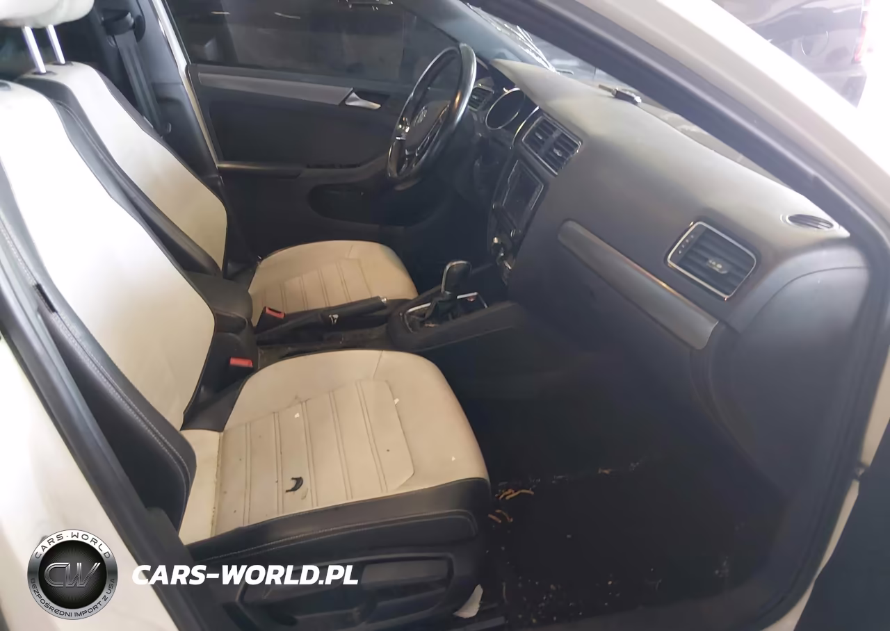 2017 Volkswagen Jetta 1.8T Sport VIN:3VWD17AJ3HM387633 - 5