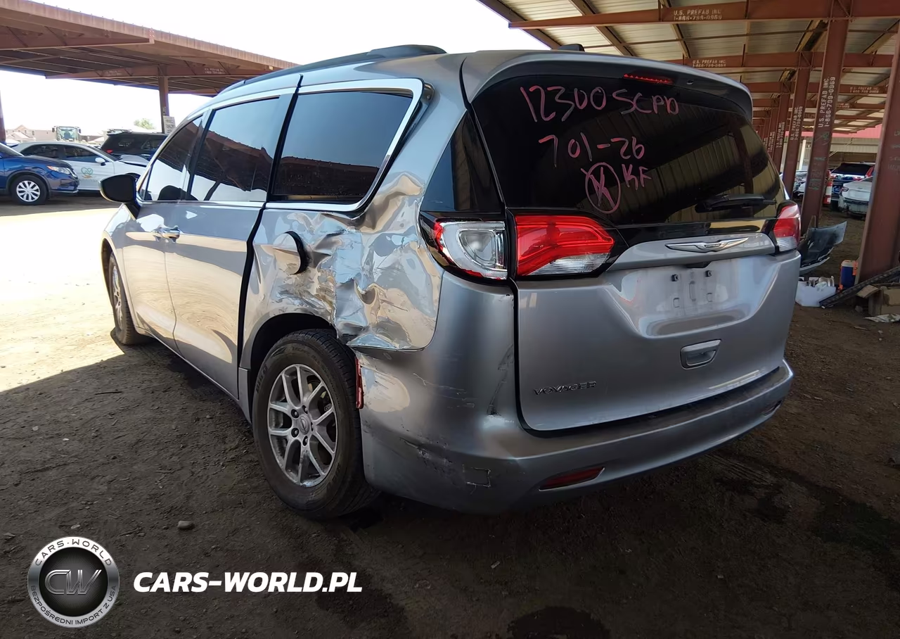 2021 Chrysler Voyager Lxi VIN:2C4RC1DG5MR547420 - 3