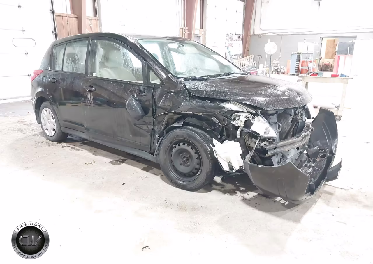 2011 Nissan Versa 1.8S
