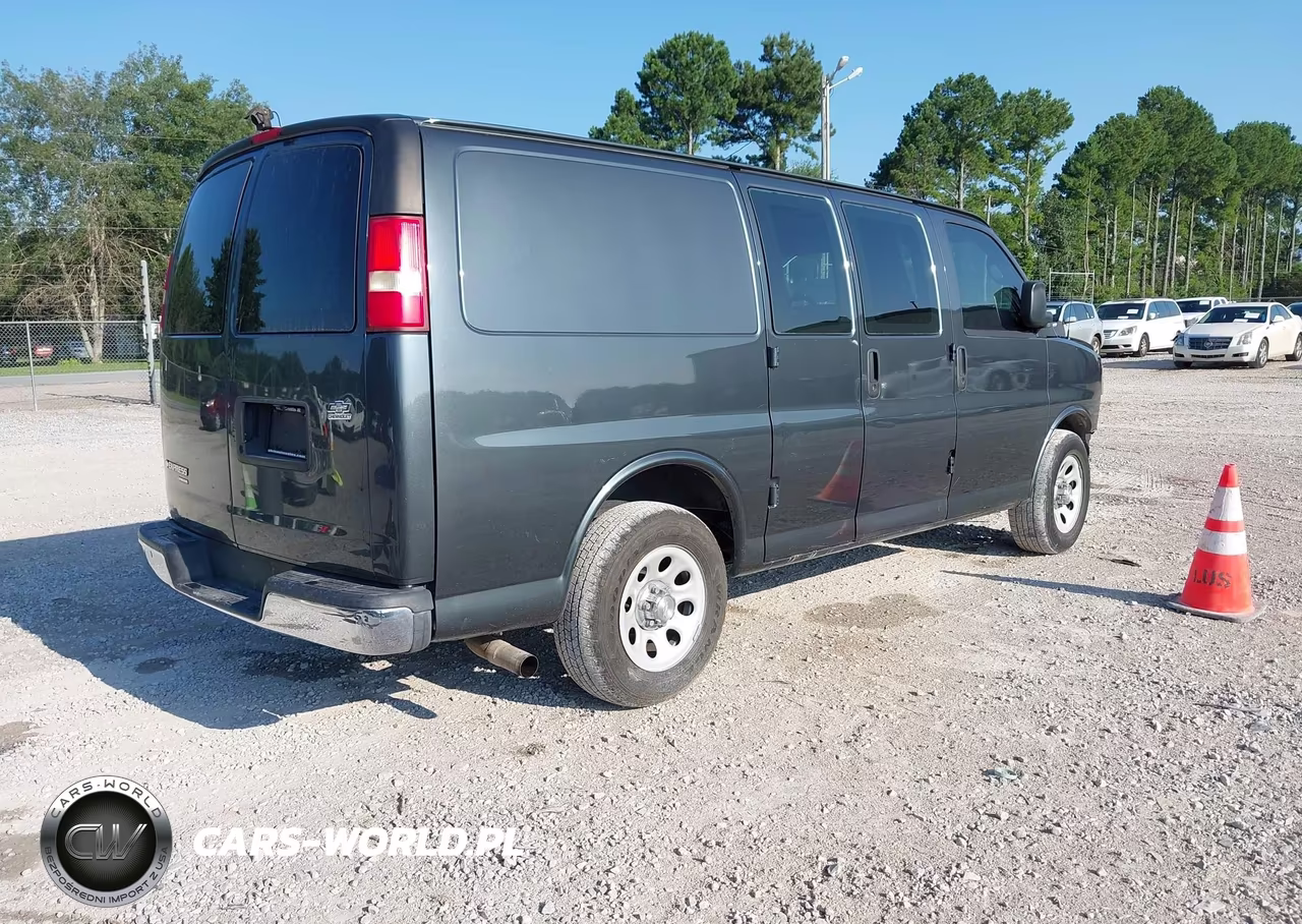 2014 Chevrolet Express 1500 Work Van VIN:1GCSGAFX0E1110076 - 4