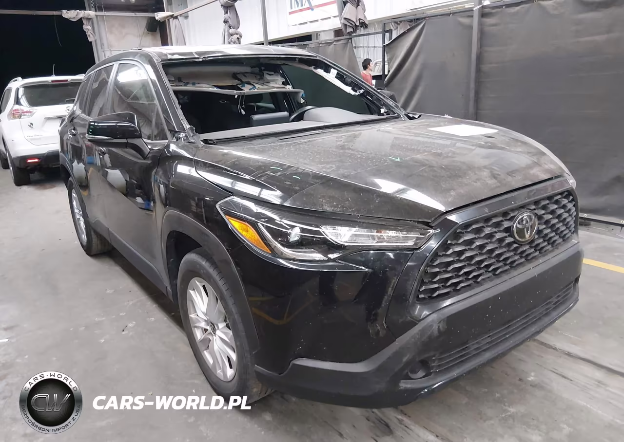 2023 Toyota Corolla Cross Le – zdjęcie 1 z 17
