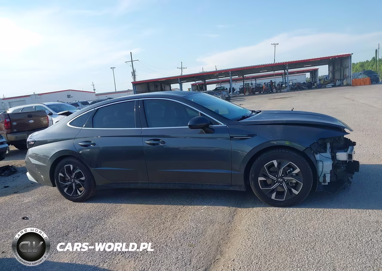 2025 Hyundai Sonata Sel VIN:KMHL64JA6SA429629 - 14