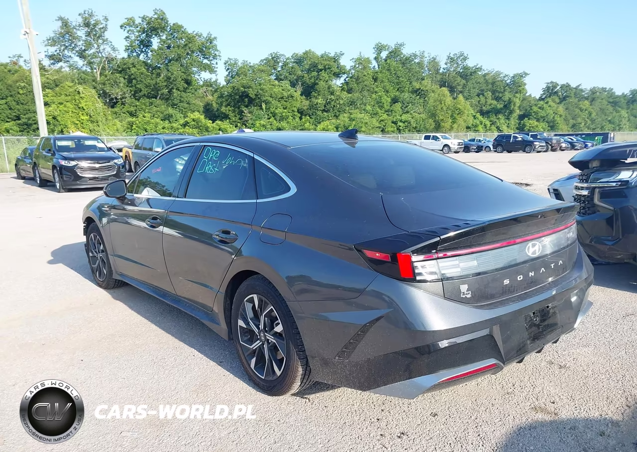 2025 Hyundai Sonata Sel VIN:KMHL64JA6SA429629 - 3