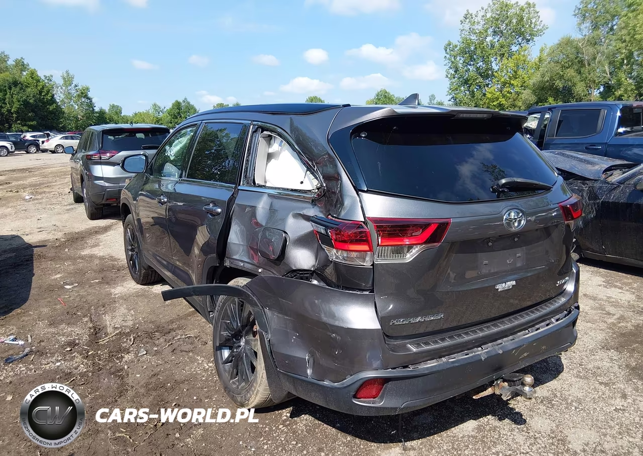 2019 Toyota Highlander Se VIN:5TDJZRFH2KS609361 - 3