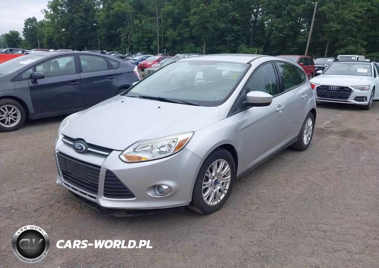 2012 Ford Focus Se VIN:1FAHP3K28CL375612 - 2
