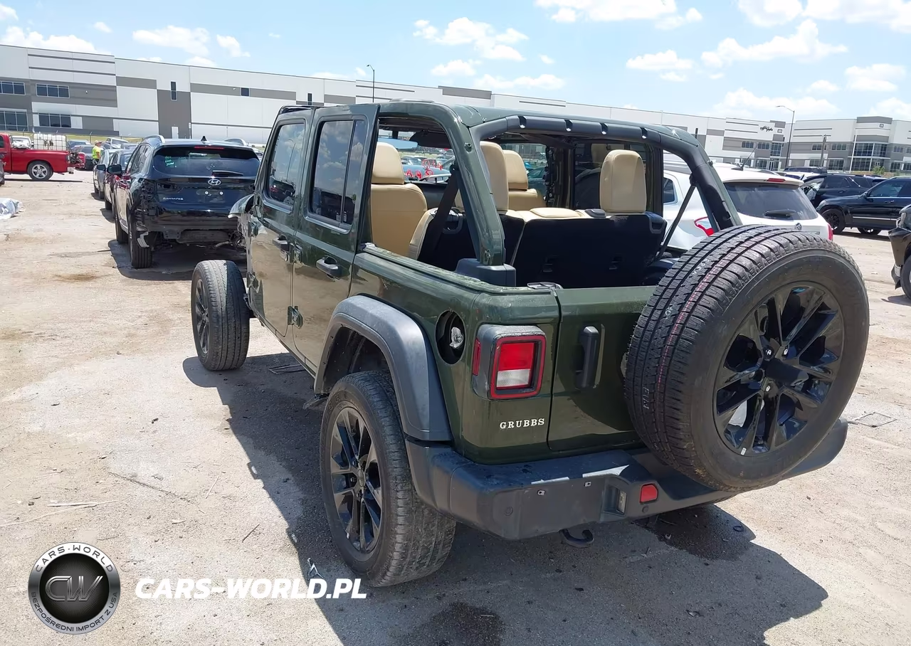 2020 Jeep Wrangler Unlimited Sport S 4X4 VIN:1C4HJXDNXLW278324 - 3