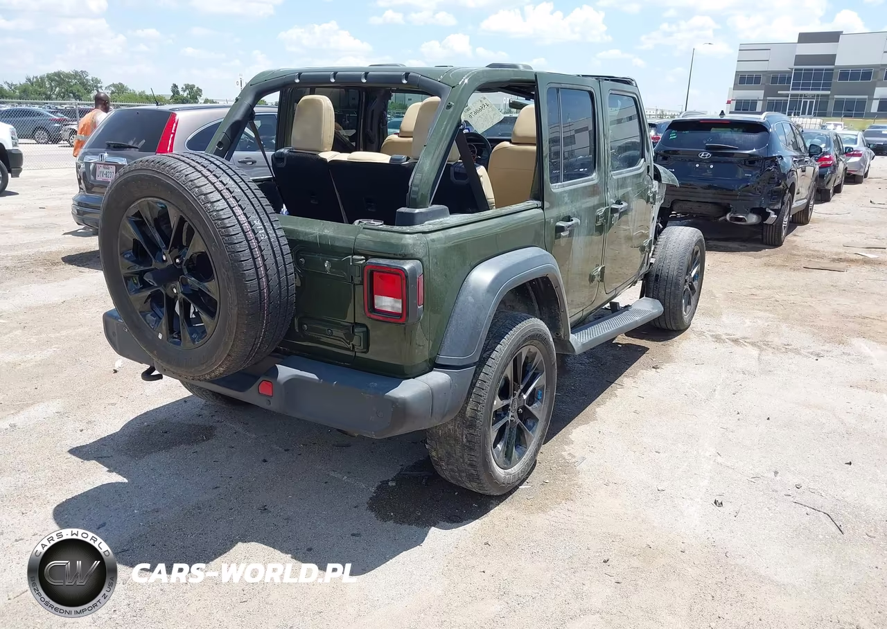 2020 Jeep Wrangler Unlimited Sport S 4X4 VIN:1C4HJXDNXLW278324 - 4