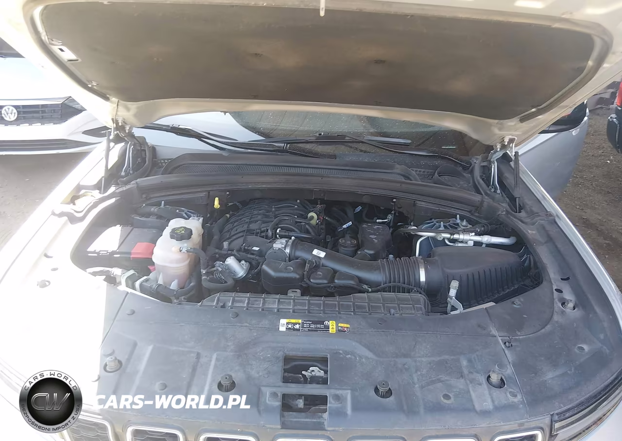 2023 Jeep Grand Cherokee L Laredo 4X2 VIN:1C4RJJAG1P8901895 - 10