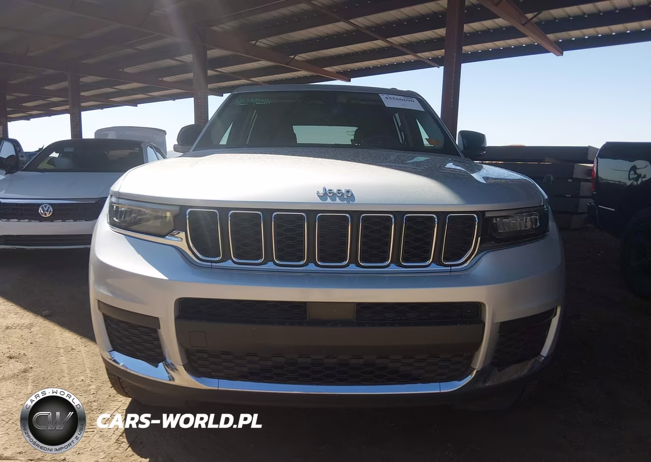 2023 Jeep Grand Cherokee L Laredo 4X2 VIN:1C4RJJAG1P8901895 - 13