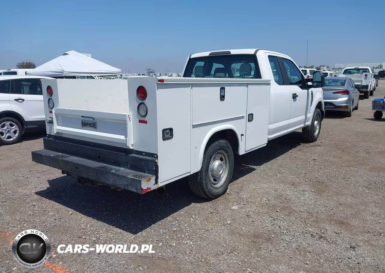 2017 Ford F-350 Xl-Xlt VIN:1FD8X3A61HEE29046 - 4