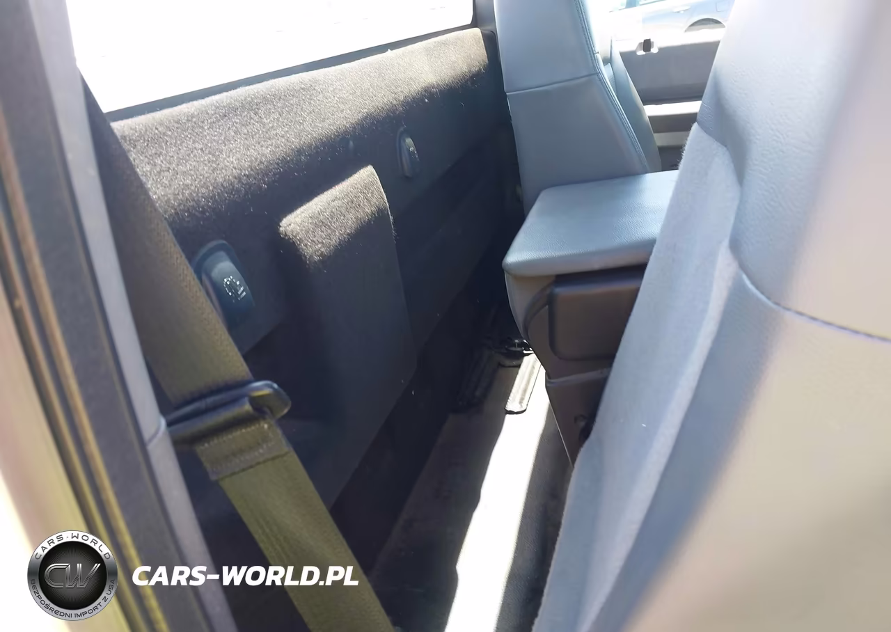 2016 Ford F-250 VIN:1FDBF2A61GED31149 - 8