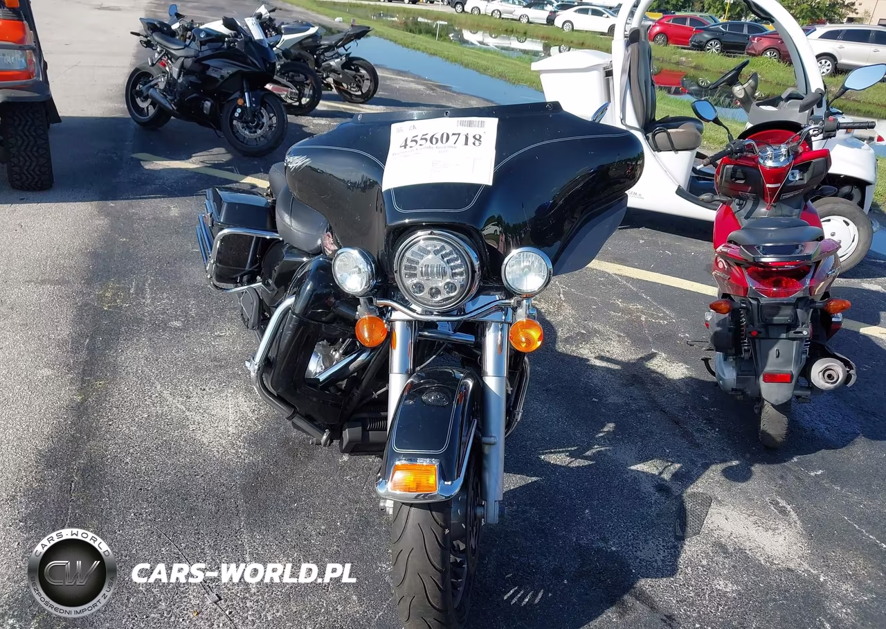 2012 Harley-Davidson Flhtc Electra Glide Classic VIN:1HD1FFM11CB649774 - 5
