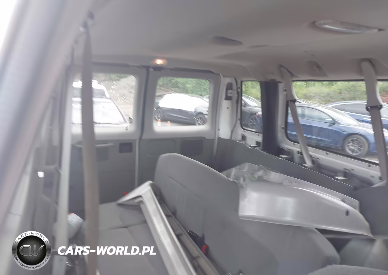 2012 Ford E-350 Super Duty Xl-Xlt VIN:1FBSS3BL3CDA89060 - 8