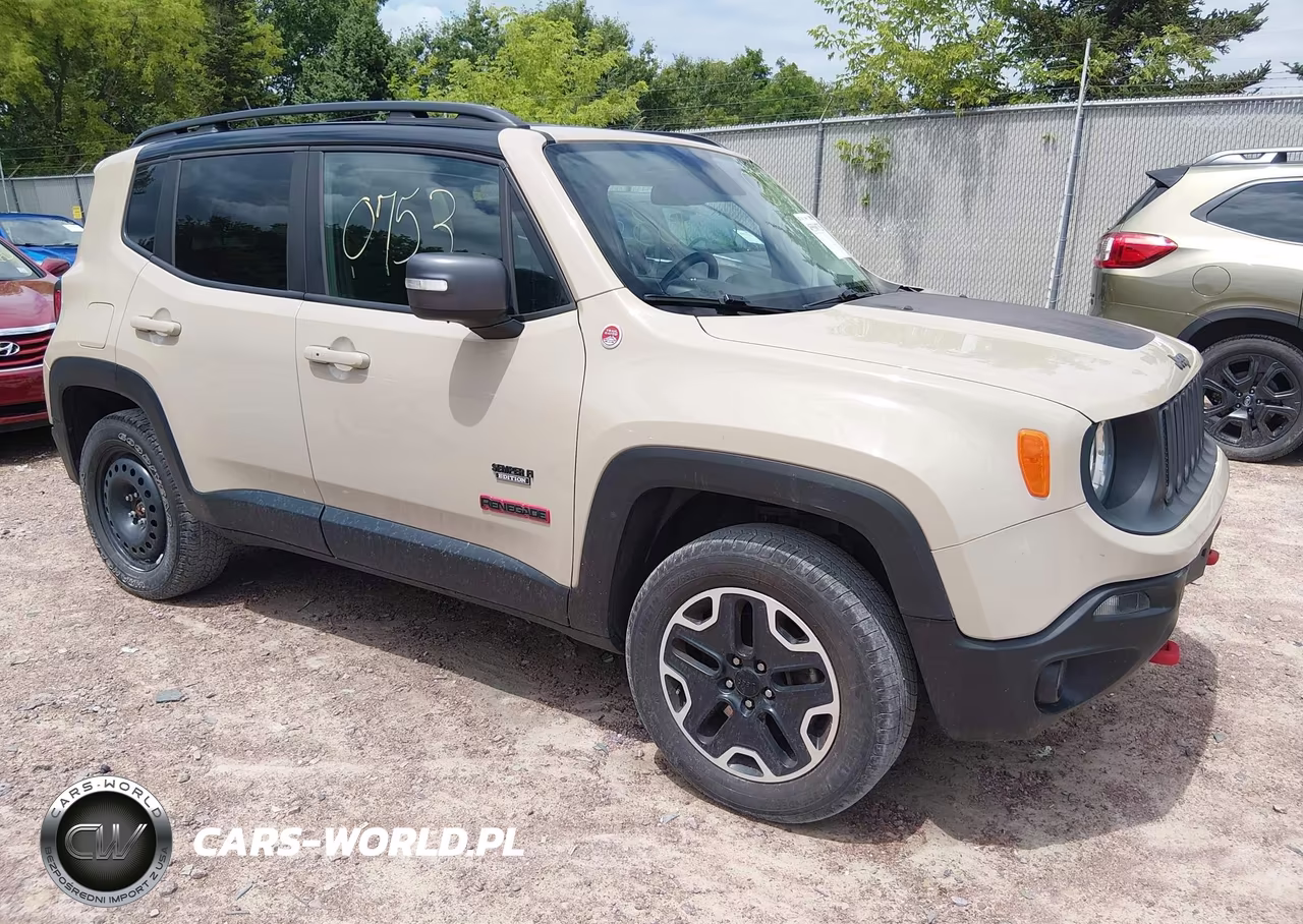 2016 Jeep Renegade Trailhawk – zdjęcie 1 z 16