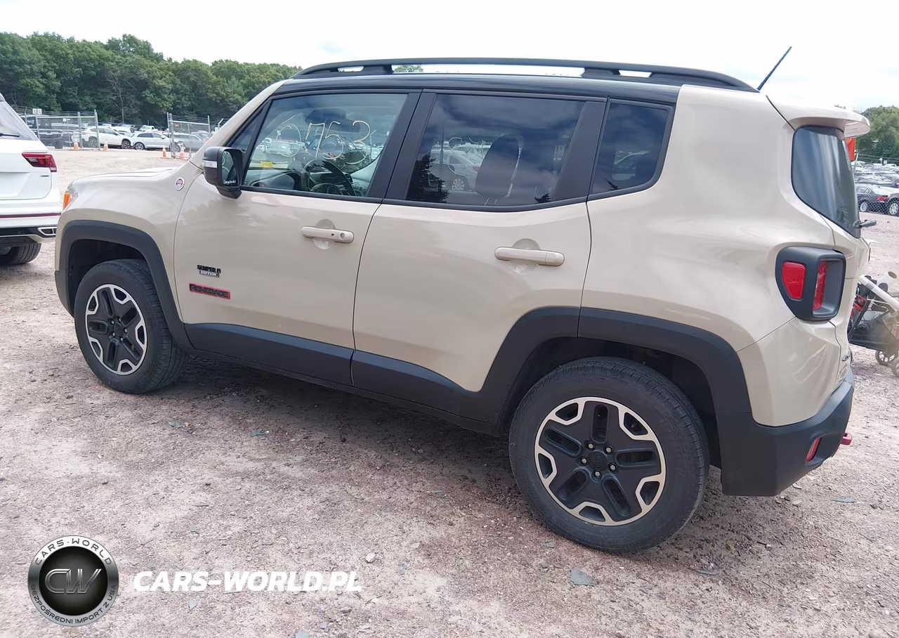 2016 Jeep Renegade Trailhawk VIN:ZACCJBCT9GPC61045 - 3