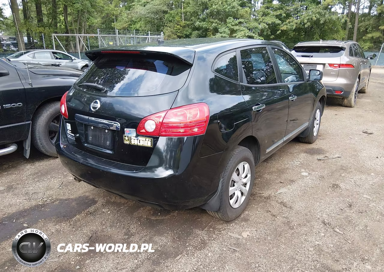 2013 Nissan Rogue S VIN:JN8AS5MT1DW504502 - 4