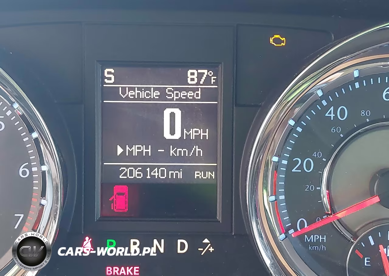 2014 Chrysler Town & Country Touring VIN:2C4RC1BG1ER363306 - 15
