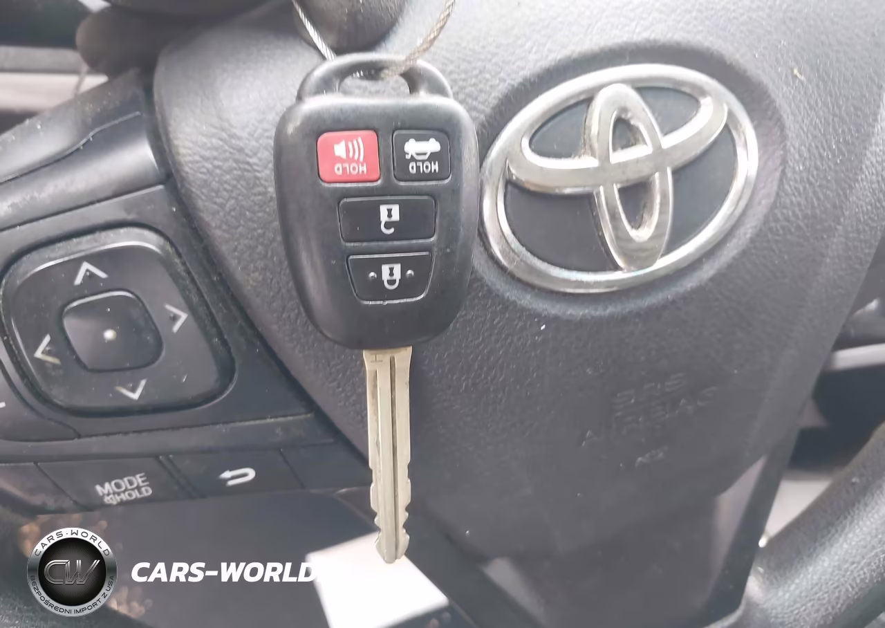 2016 Toyota Camry Le VIN:4T4BF1FK4GR560257 - 11