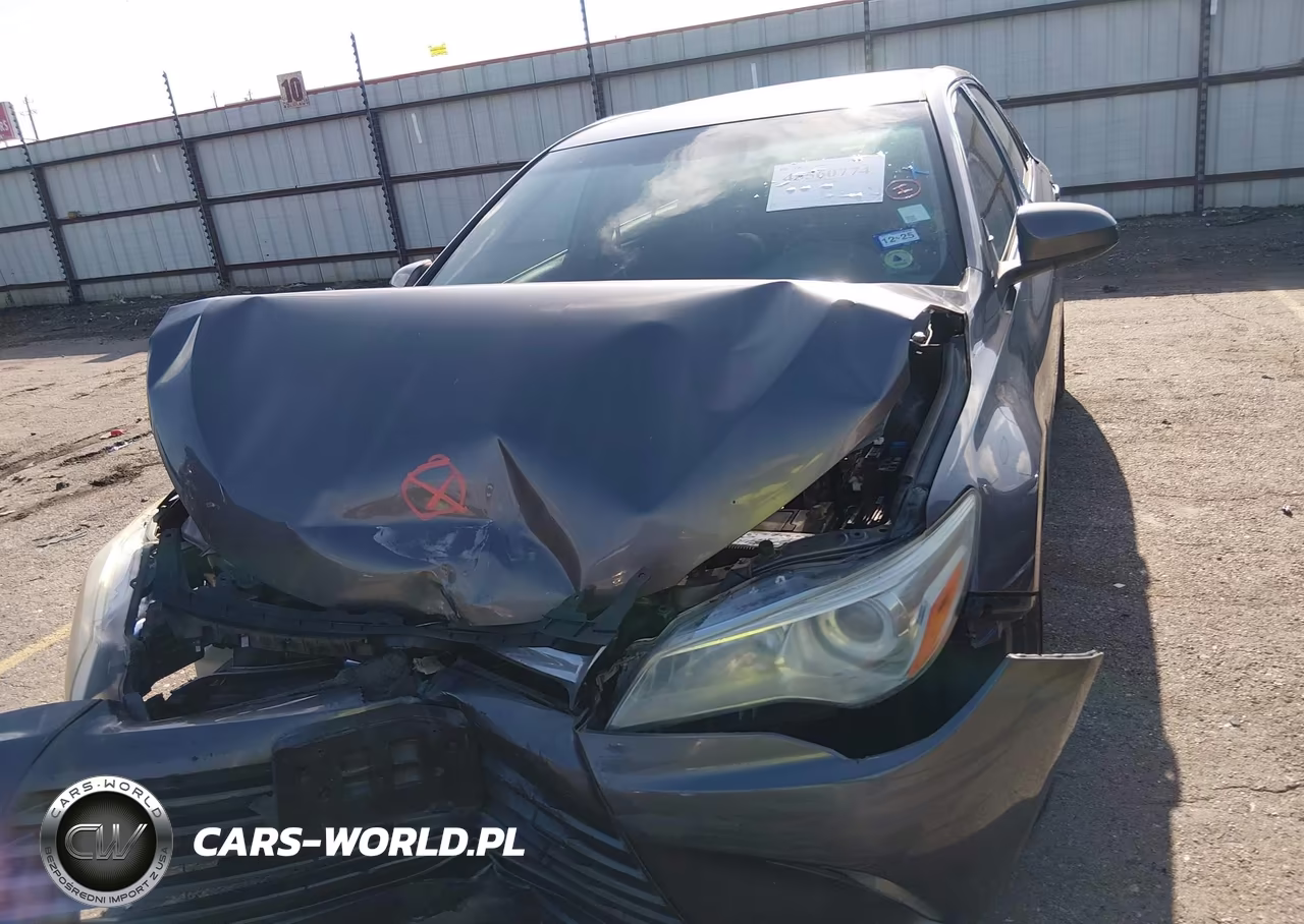 2016 Toyota Camry Le VIN:4T4BF1FK4GR560257 - 12