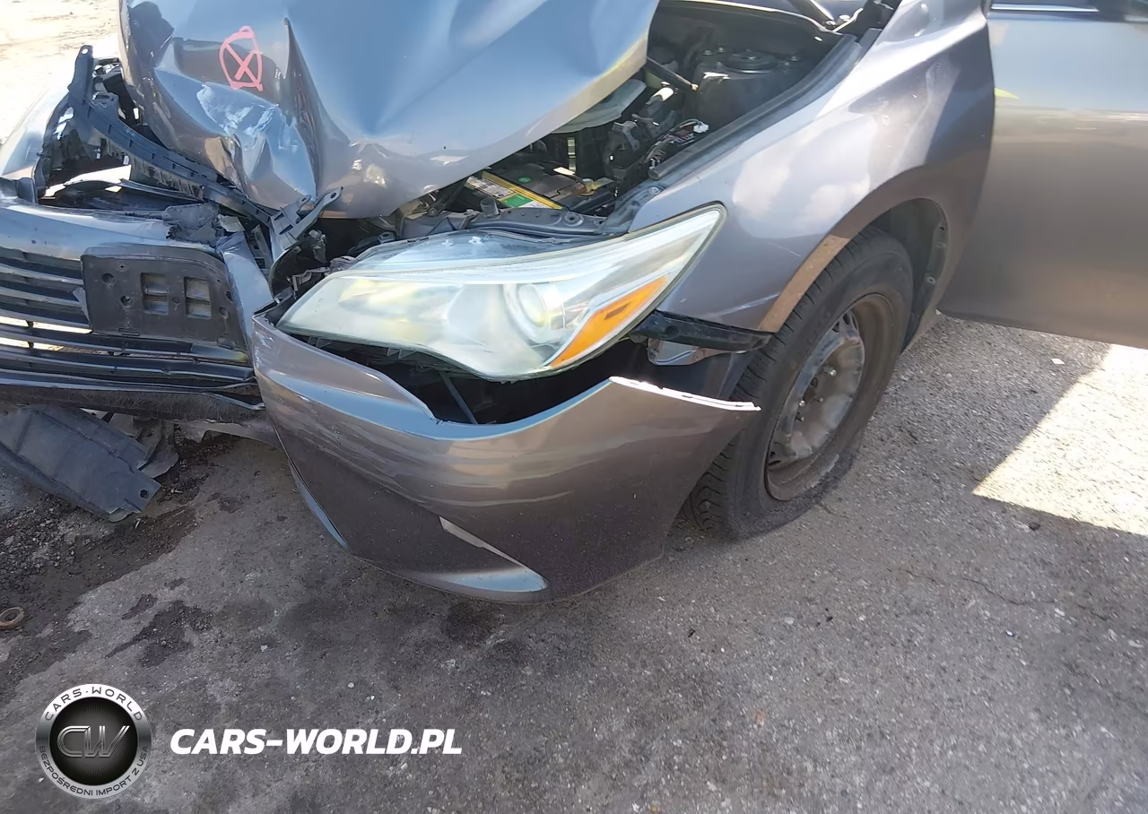 2016 Toyota Camry Le VIN:4T4BF1FK4GR560257 - 6